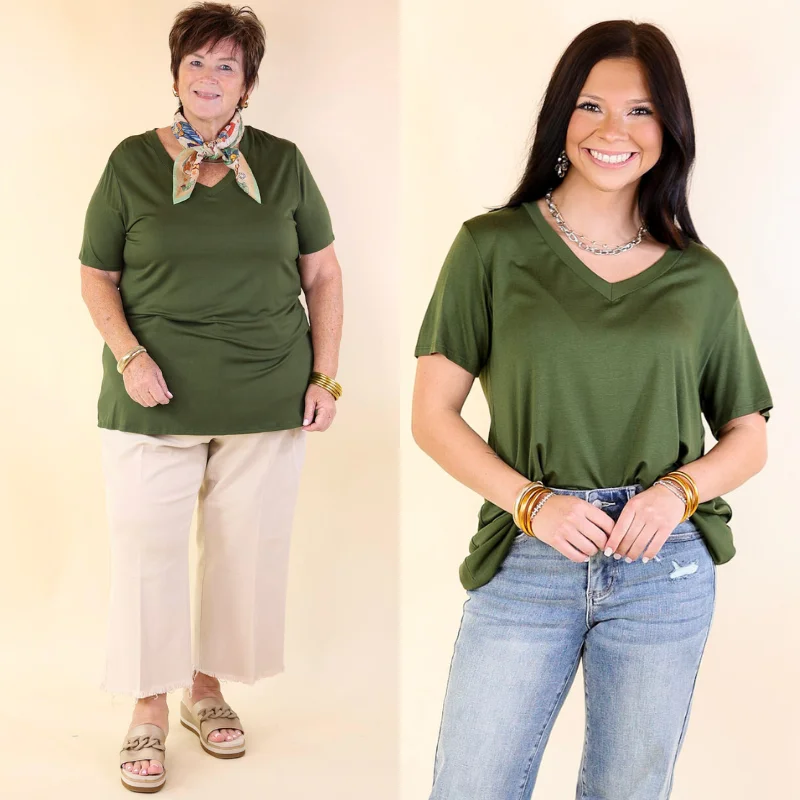 It's That Simple Solid V Neck Tee in Fern Green