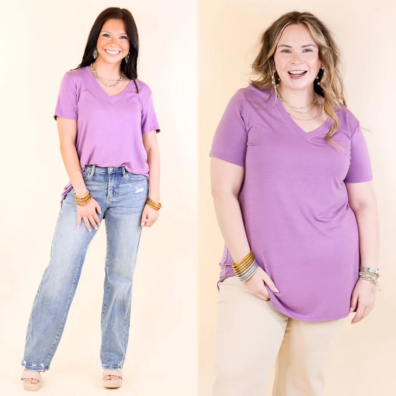 Last Chance Size Small, Medium & 3XL | It's That Simple Solid V Neck Tee in Dusty Lavender